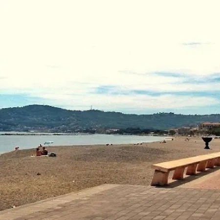Da Jole In Centro * San Bartolomeo Al Mare